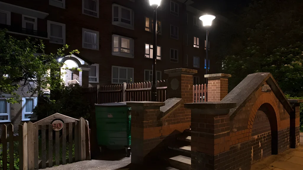 الصورة الرئيسية لمشروع INDO: وحدة إنارة RADIUS LED، Hackney Borough Council